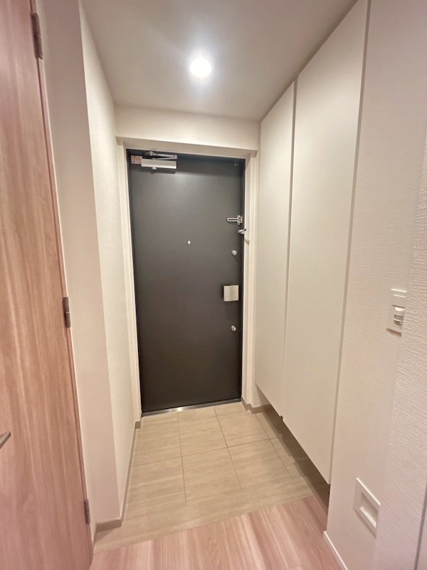 プレディアコート西葛西 玄関