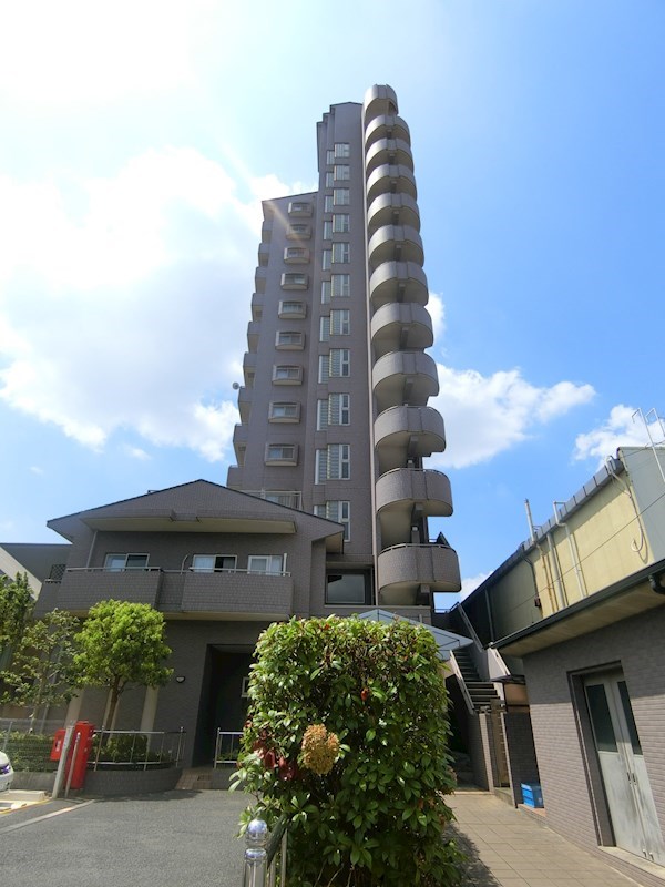 ドミール・コンフォール 外観