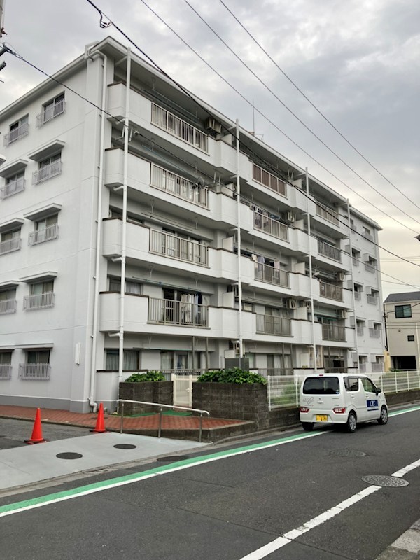 綾瀬ファイナンス 外観