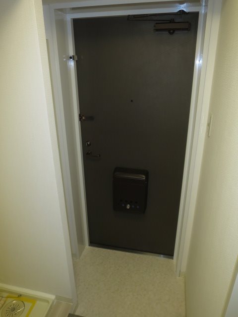 ジョイフル上中里 玄関