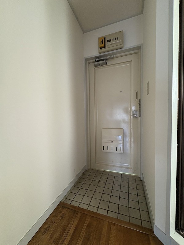 シャトレー山崎 玄関