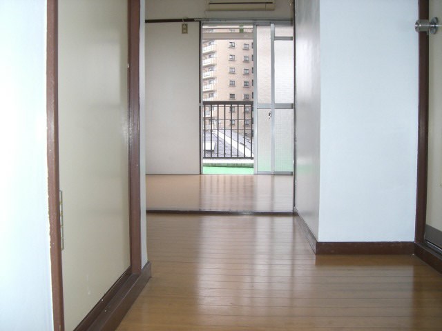 長岡マンション 玄関