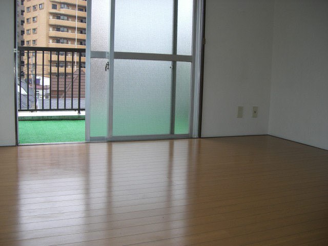 長岡マンション ベッドルーム
