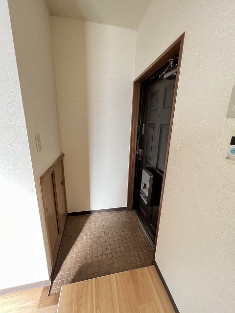 服部マンション 玄関