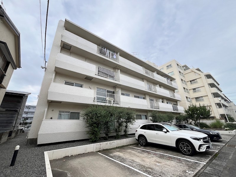 ライヴス行徳  402号室 外観