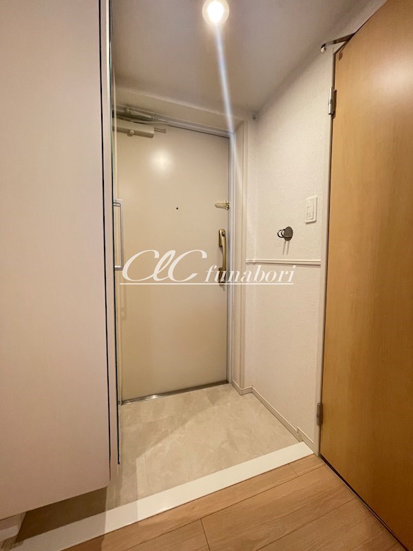 ラヴィオン．アー 玄関