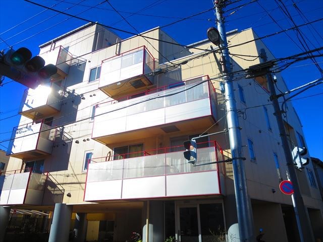 ライベスト関手屋 外観