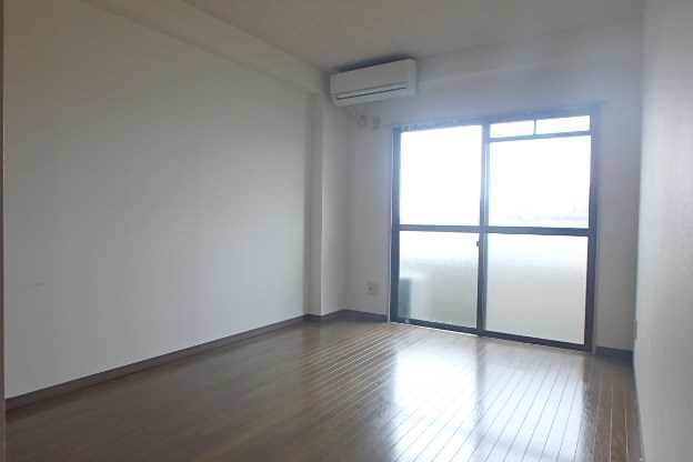 レジデンス中島 ベッドルーム