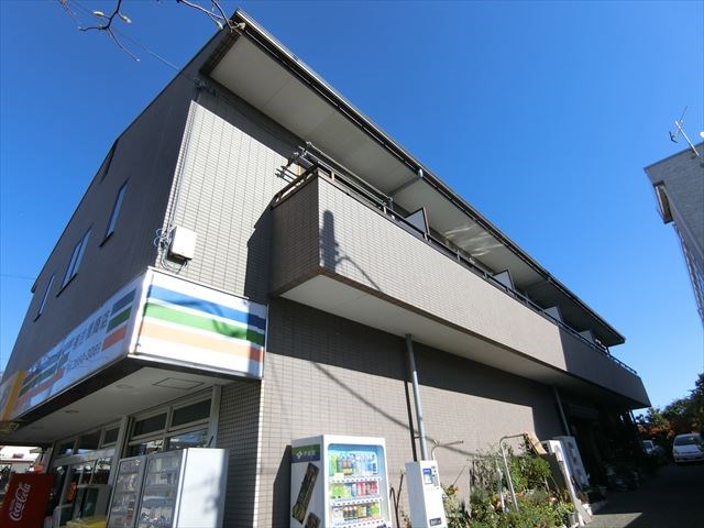 リバージュヨシワ 205号室 外観