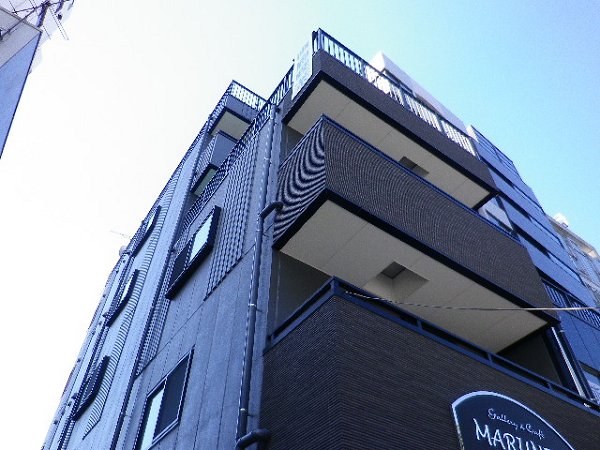 マルニヤビル  外観