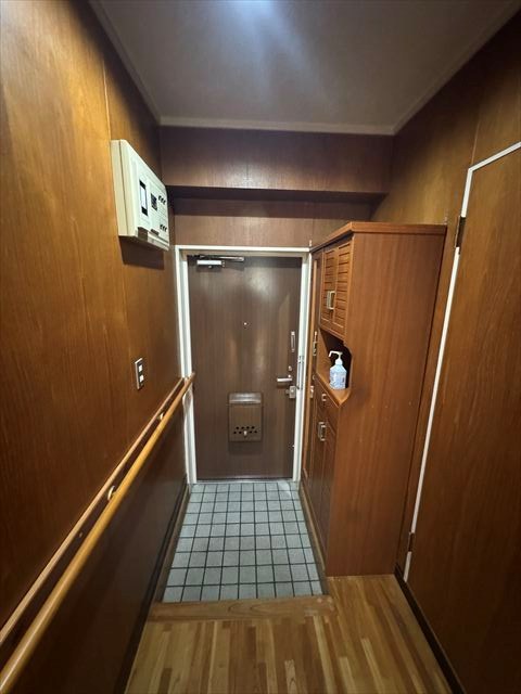 高木ビル 玄関