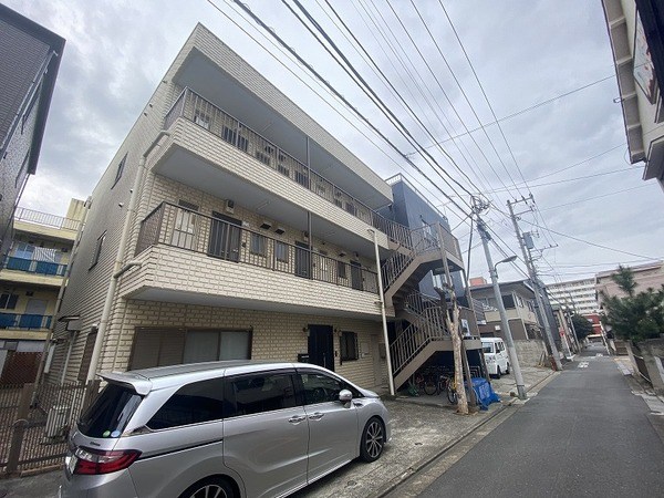 ラフォーレ梅田 外観