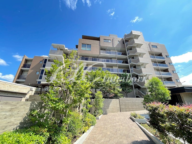 HIGASHIKOMATSUGAWA　APARTMENT 外観