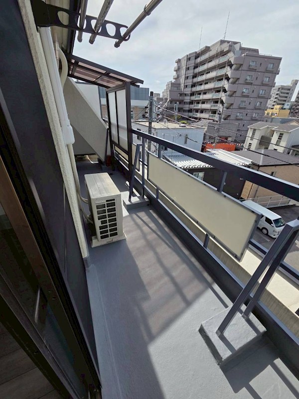 コーポラスオーヌマ  ベランダ