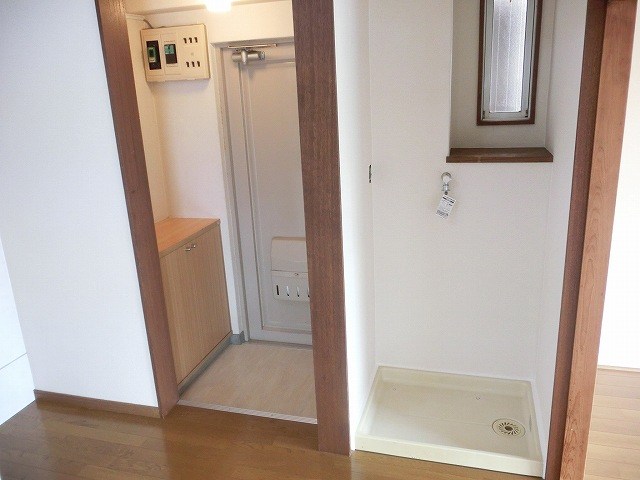 小高ビル 玄関