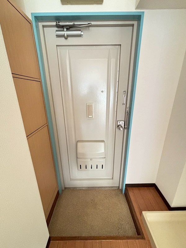 石井ハイツ 玄関