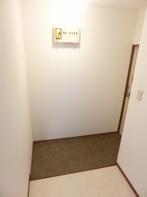 ハイブリード   玄関