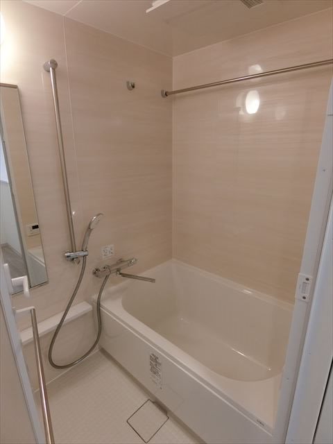 THE　ROOM   風呂画像