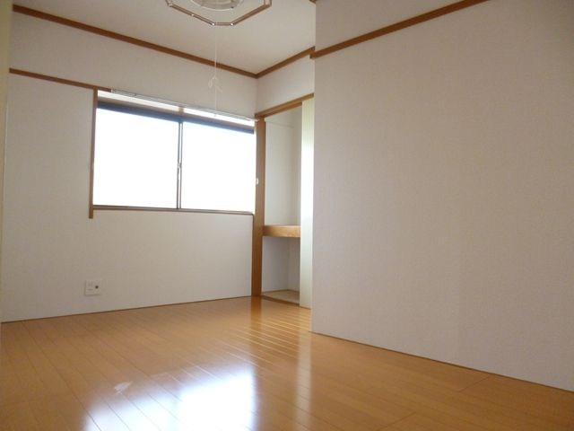 ハイツ高橋 ベッドルーム