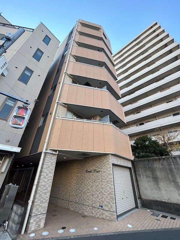 カナルピーノス 外観