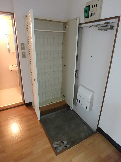 第３クリーンハイツ  玄関