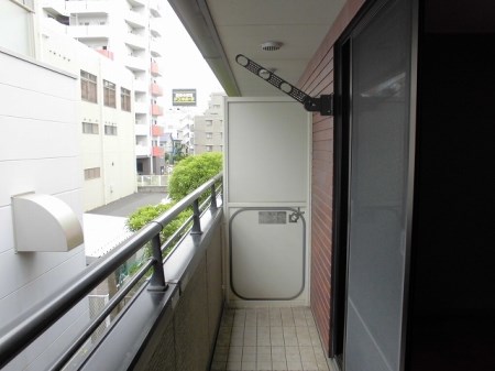 デルフィ参番館 ベランダ