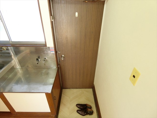 田村荘 玄関