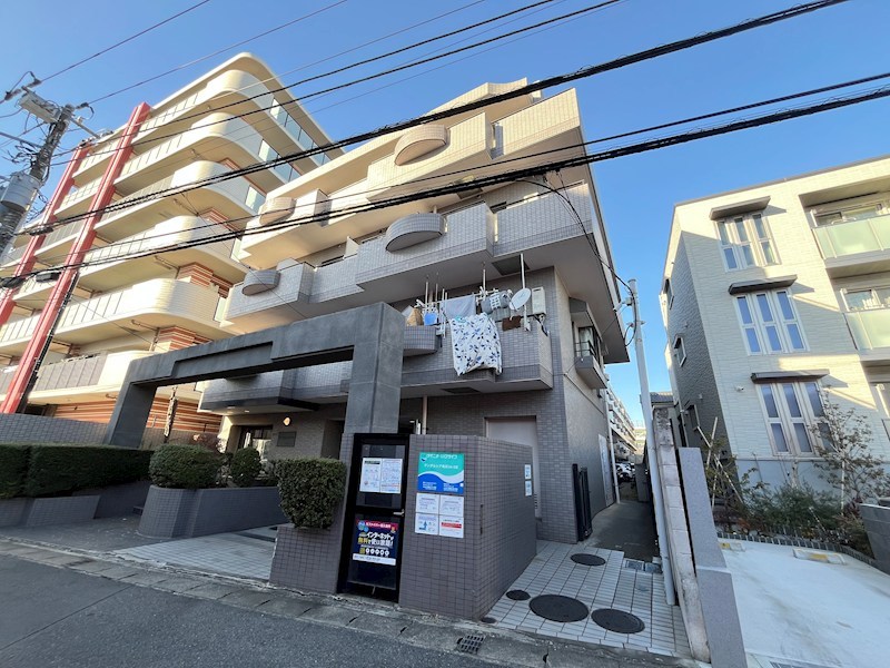 アンダルシア市川 208号室 外観