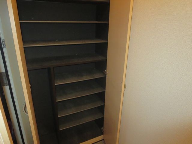 ルミエールセンジュ 玄関