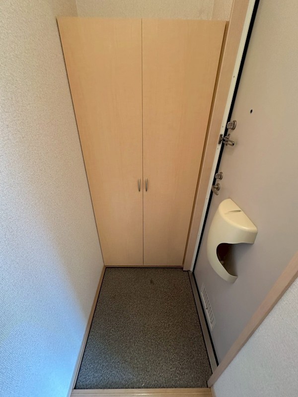 ルミエールセンジュ 玄関