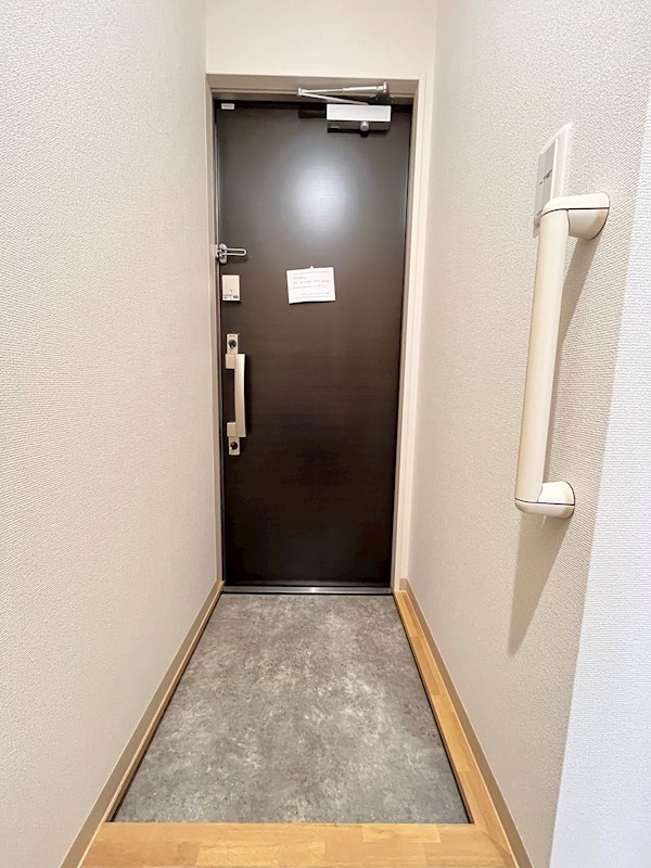 サン・シャトン 玄関