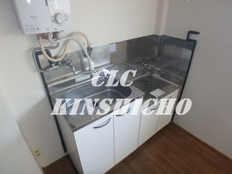 つるやビル キッチン