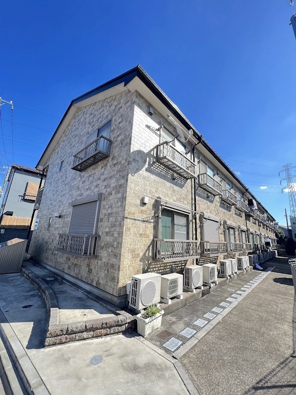 パレス東松本 外観