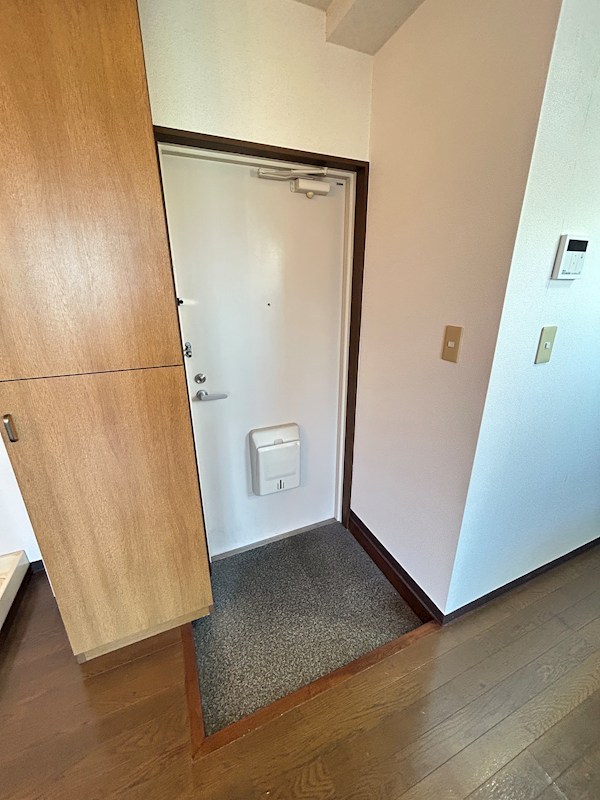 CASA.M.K 玄関