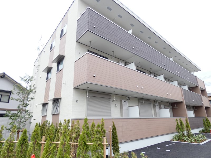 ロイヤルサトックス  外観