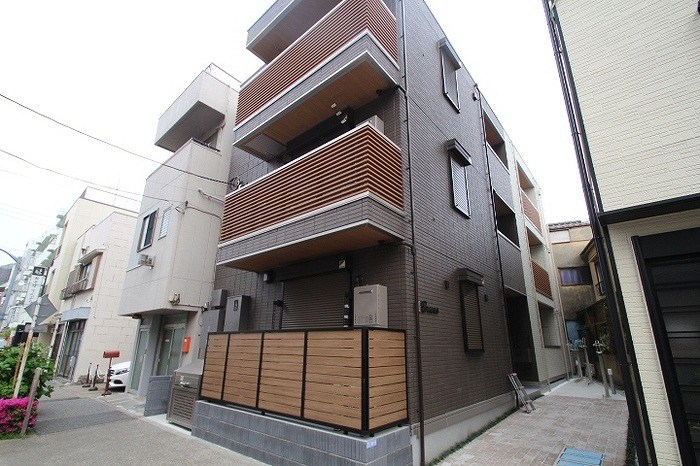 B runo (ブルーノ） 外観