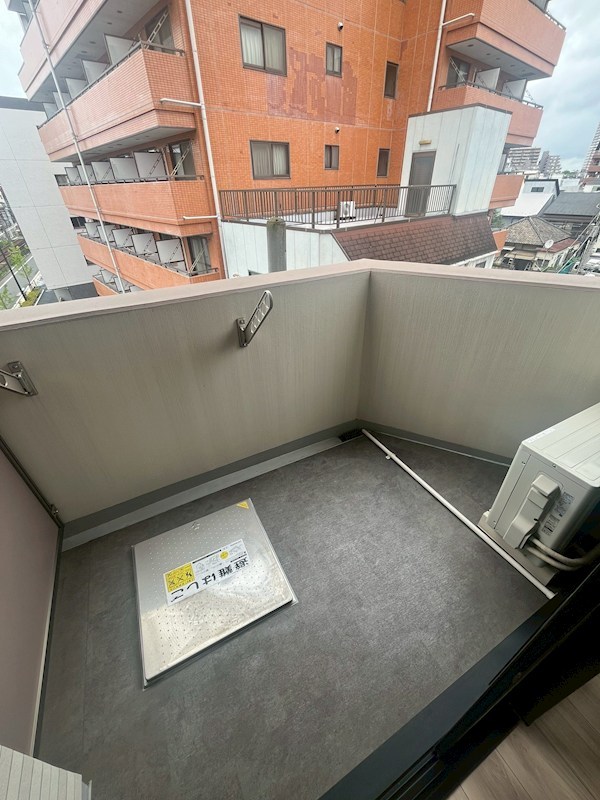 ティモーネ　グランデ町屋  ベランダ