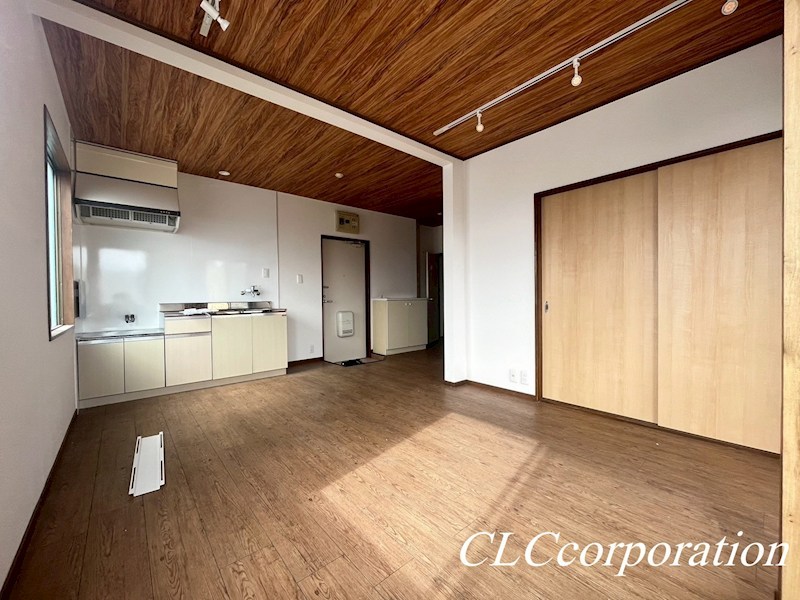 ウーテックコマツ リビング