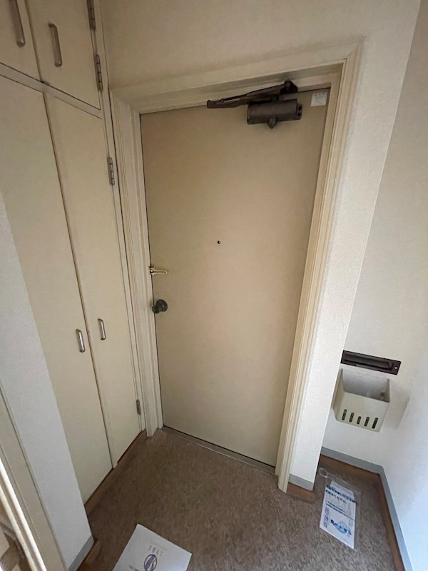 サンシティヒコタＣ-3 玄関