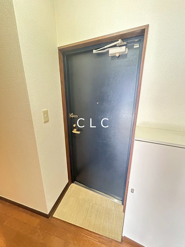 ラフォーレ町屋    玄関