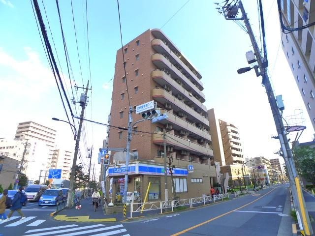 アドラブール 外観