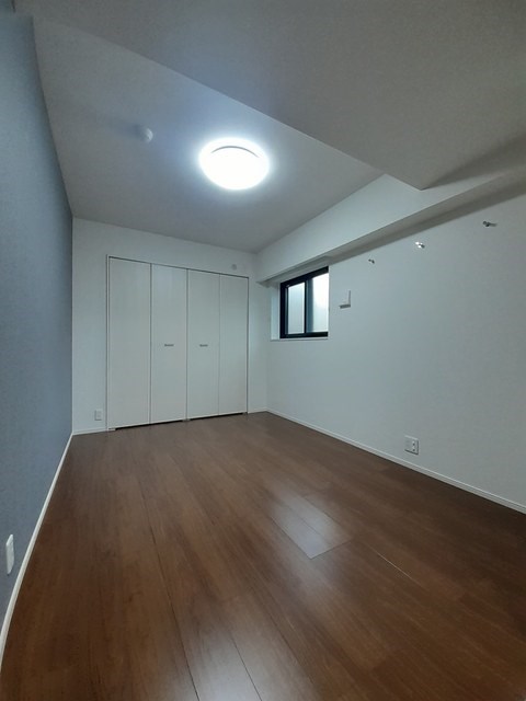 アン　ハヤシ　インク  ベッドルーム