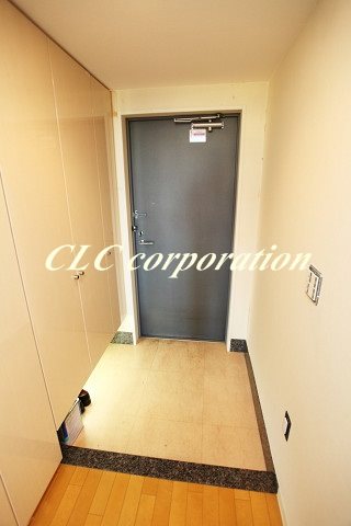 エンブレムコート明石町  玄関