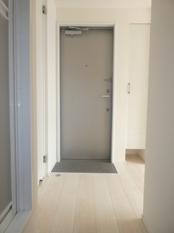 ルネコート新小岩参番館 玄関