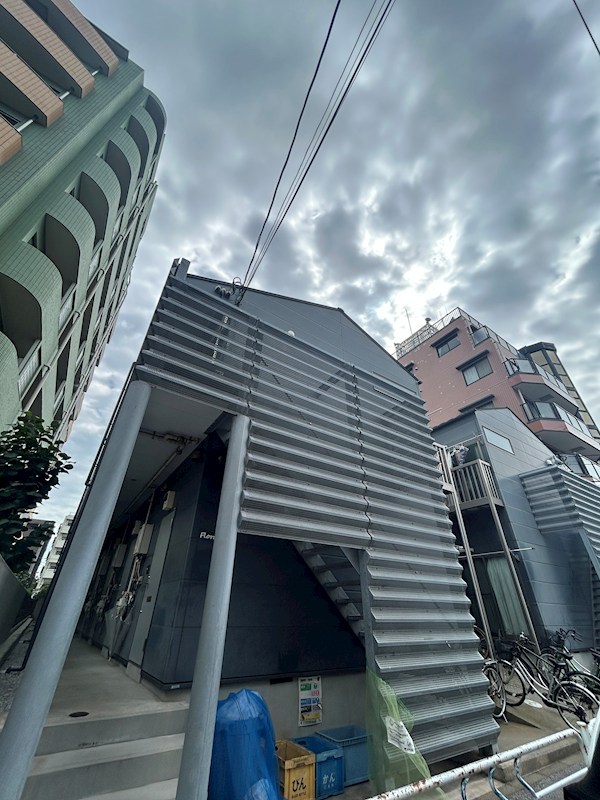 フローラ３  328号室 外観