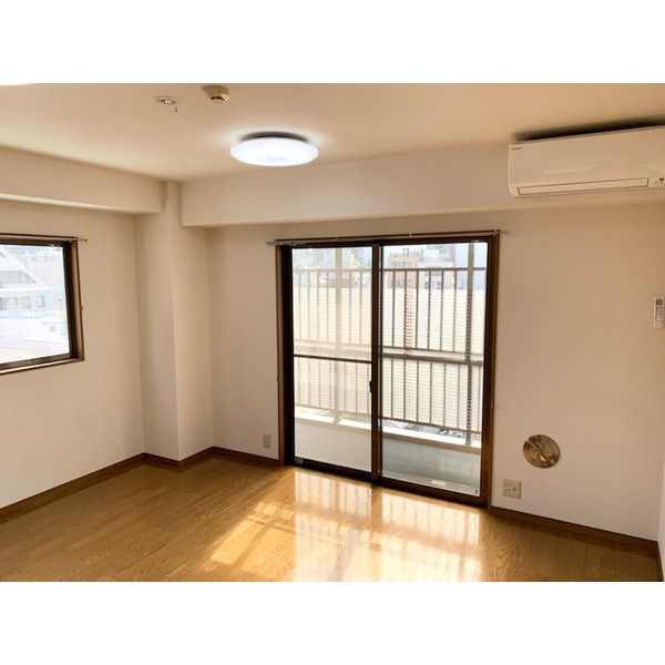 大和商住ビル ベッドルーム