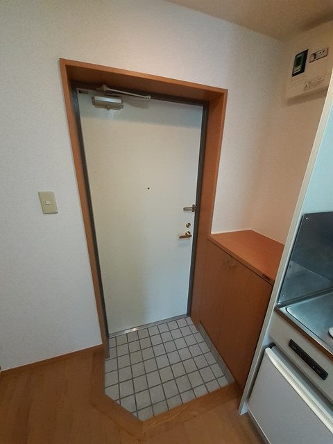 サンパレス稲荷町  玄関