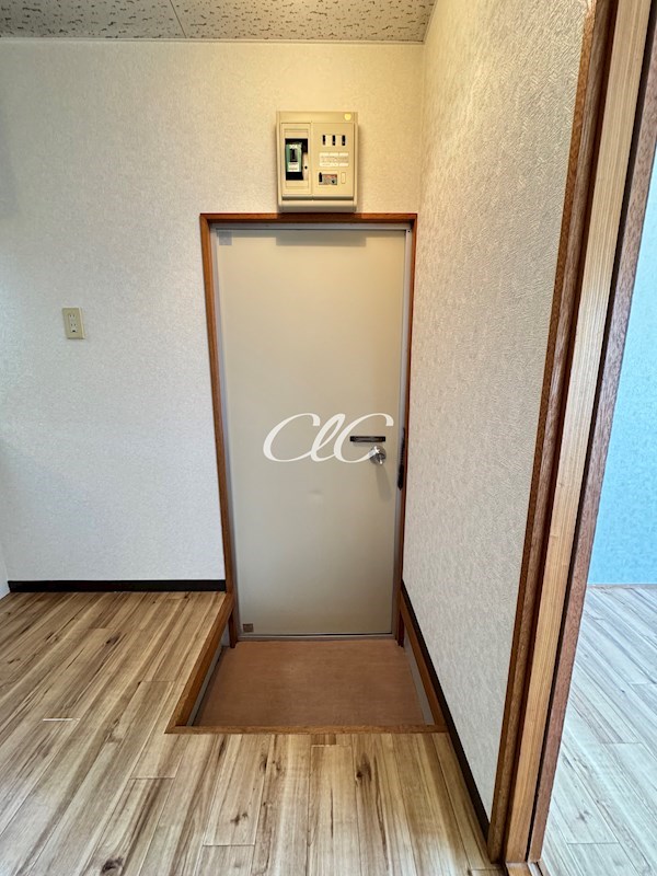 ビビットハイツ 玄関