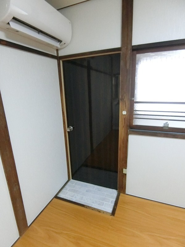 紺谷荘 玄関
