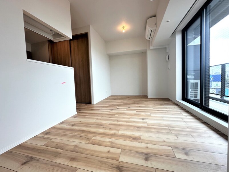 ONE ROOF RESIDENCE NISHINIPPORI リビング